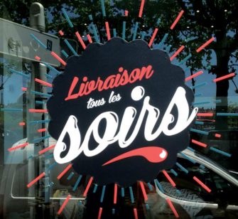 Adhésif découpé livraison tous les soir