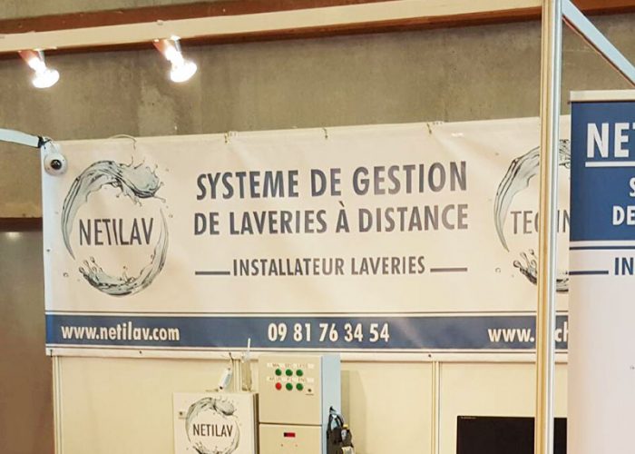 Bâche publicitaire